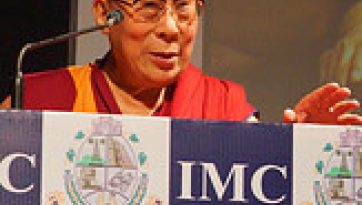 インド商工会議所にて世俗の倫理観を語られる