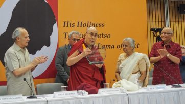 国際政治学 M.L.ソンディ賞授賞式にご出席