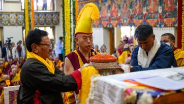 チベット人福祉団体による長寿祈願法要