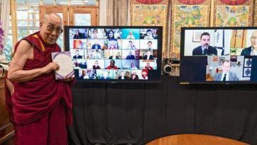 新刊書籍の刊行式典