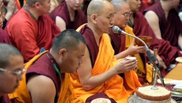 『兜率天の百の神々』法話会